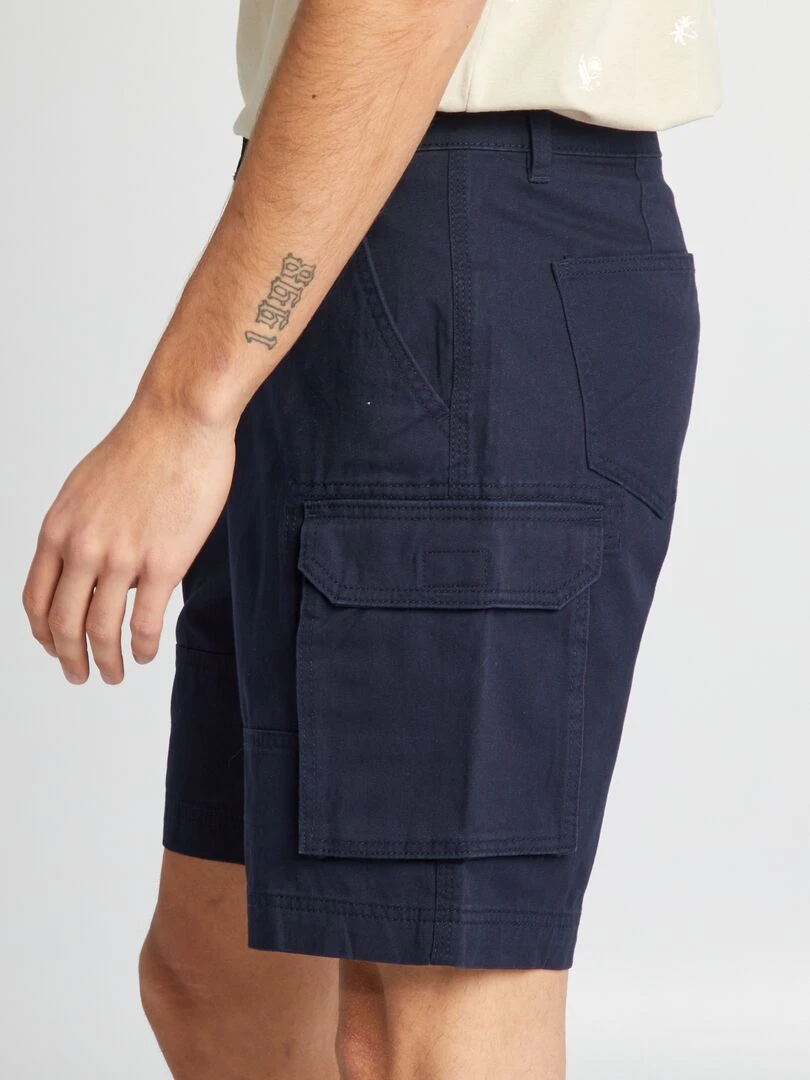Short chino avec poches sur les côtés   Bleu marine