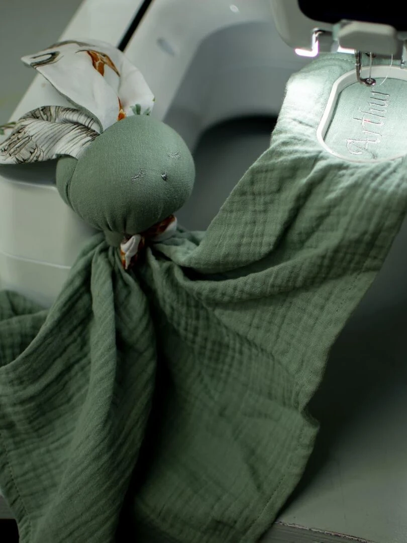 Doudou plat Lapin   Safari   Vert
