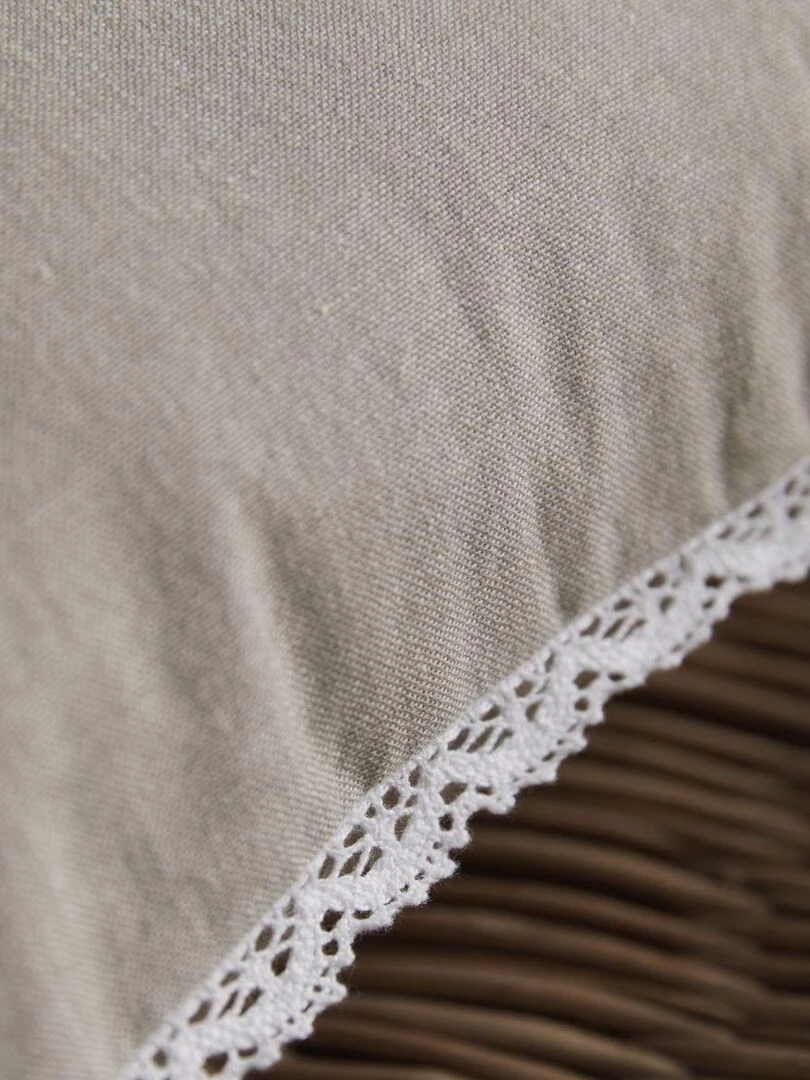 Coussin déhoussable avec dentelle 'CHARME' 'TODAY'   Beige