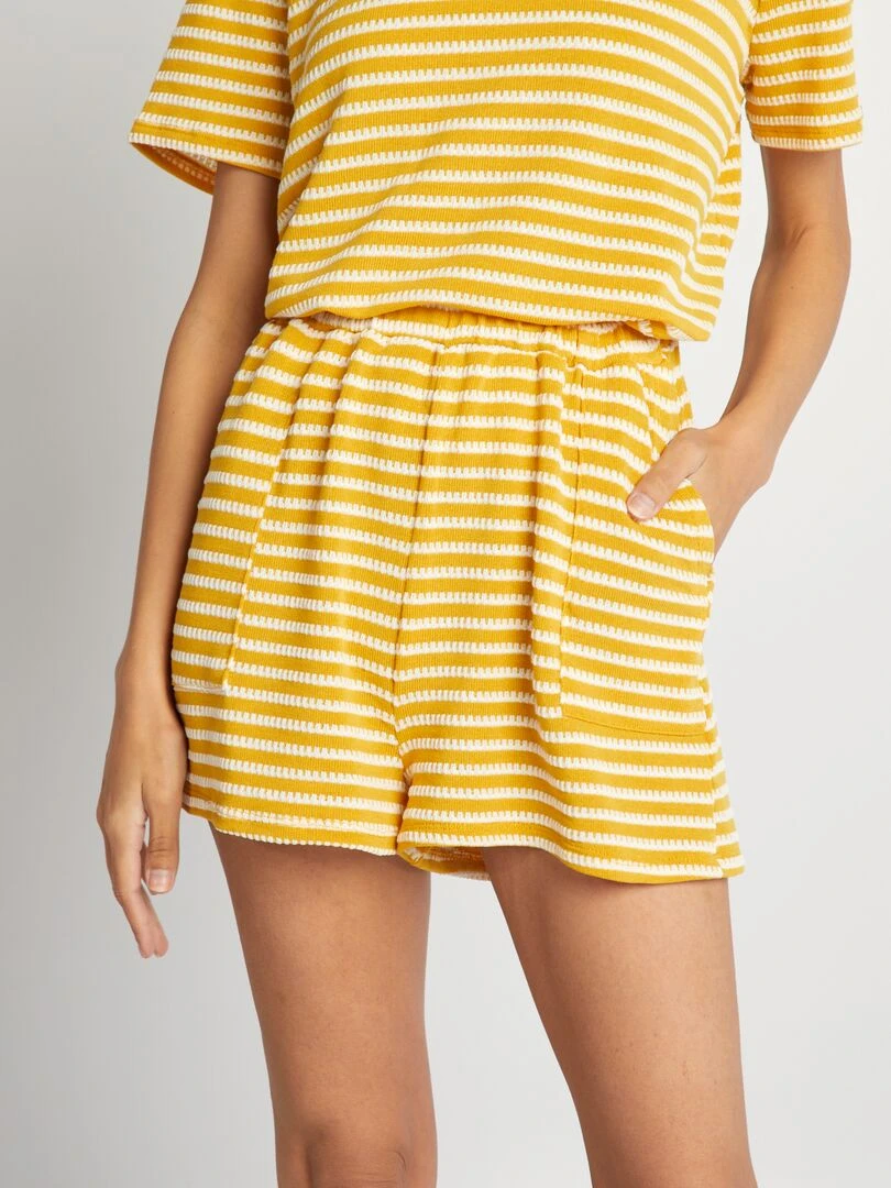 Short rayé en crochet Jaune