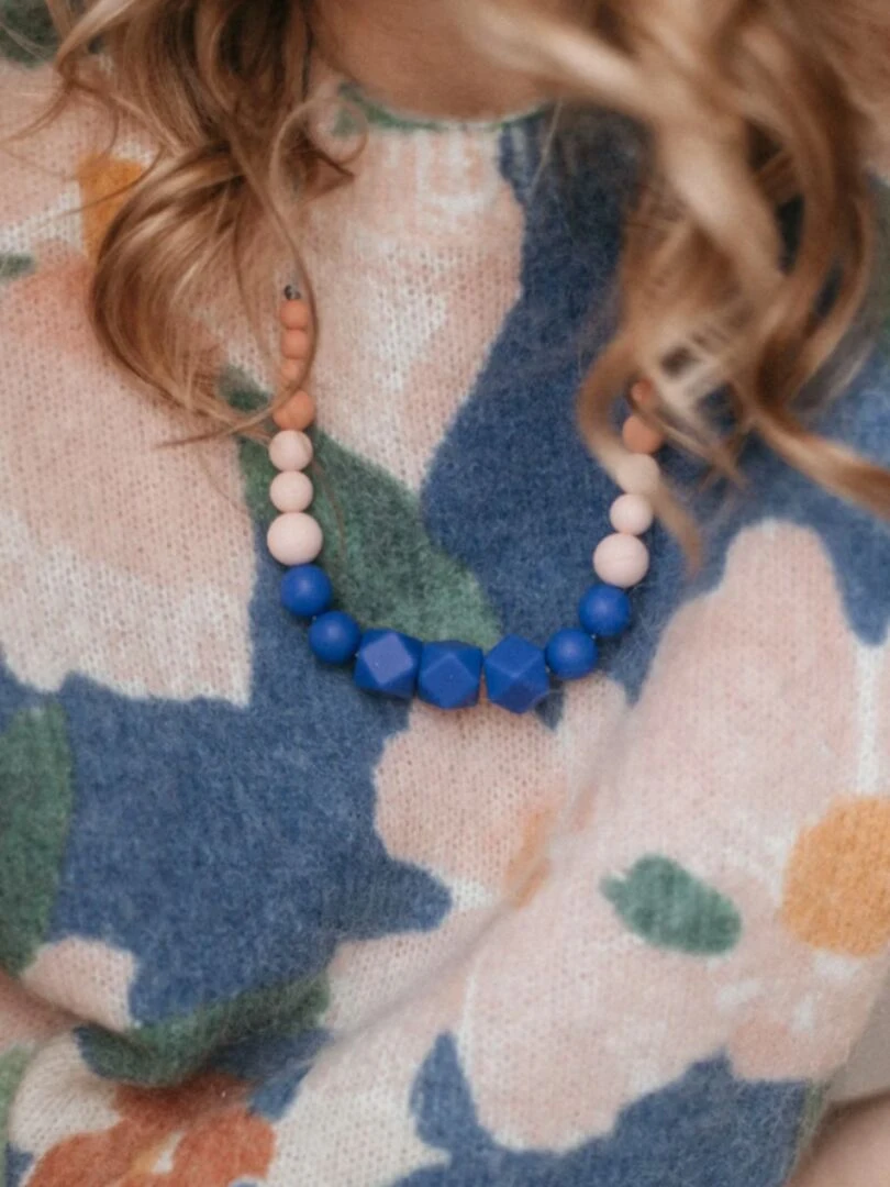 Collier d'allaitement Solène Royal Blue Bleu électrique
