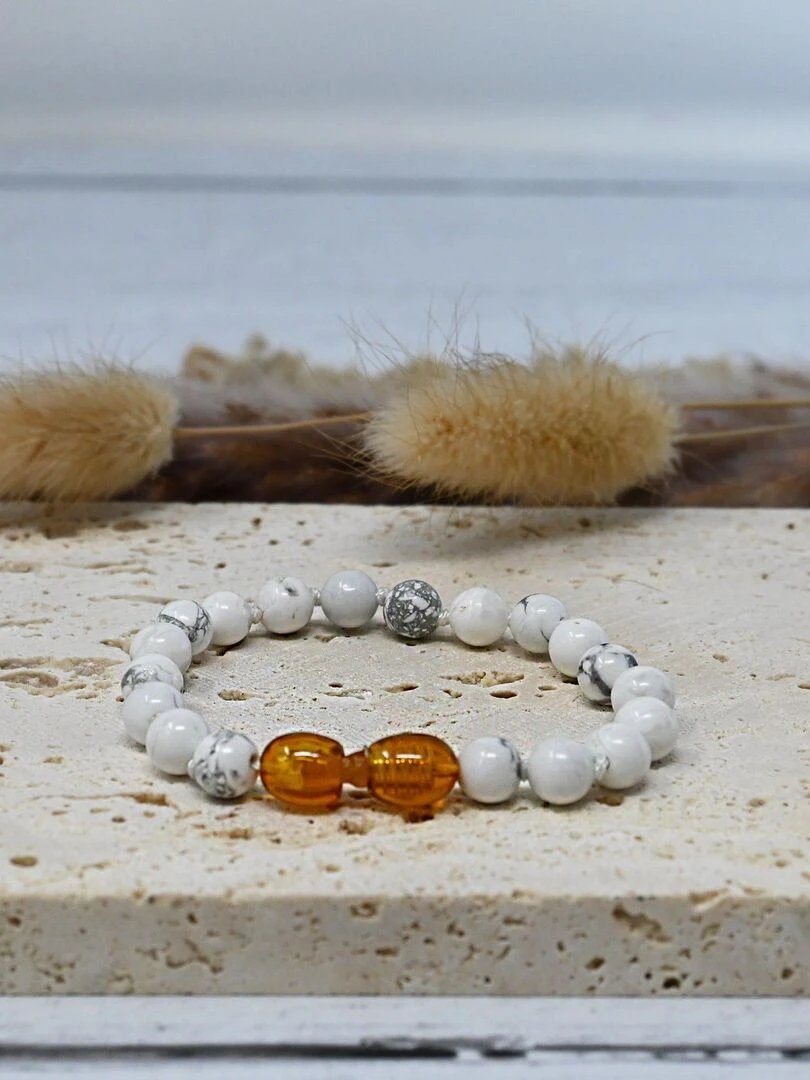 Bracelet Bébé   Pierres naturelles : Magnesite & Howlite   Blanc