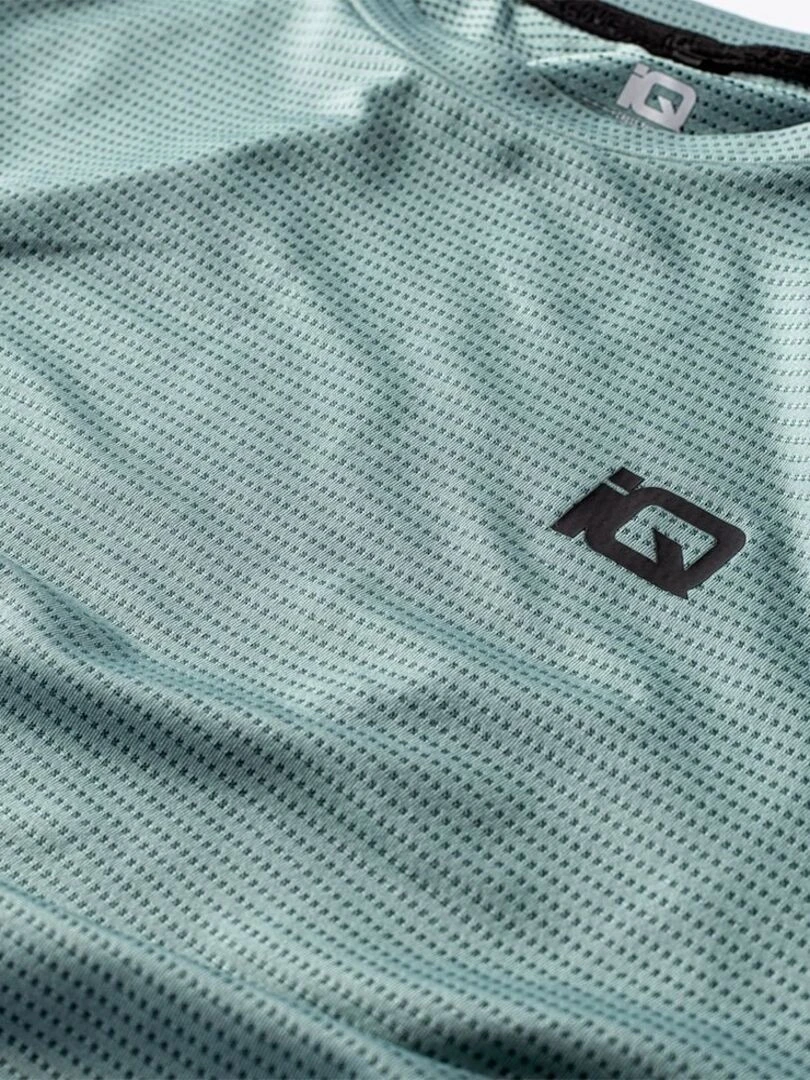 IQ   T shirt DYORO   Bleu clair