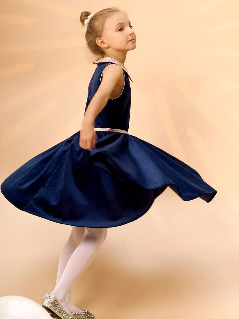 Robe Qui Tourne Fille Velours Bleu Marine Col Fleuri Beige HEPBURN 'LA FAUTE A VOLTAIRE' Bleu marine