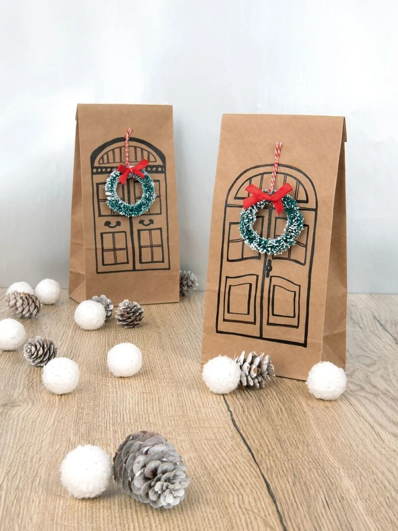 5 Couronnes de Noël miniatures Ø 3 à 5 cm   Rouge