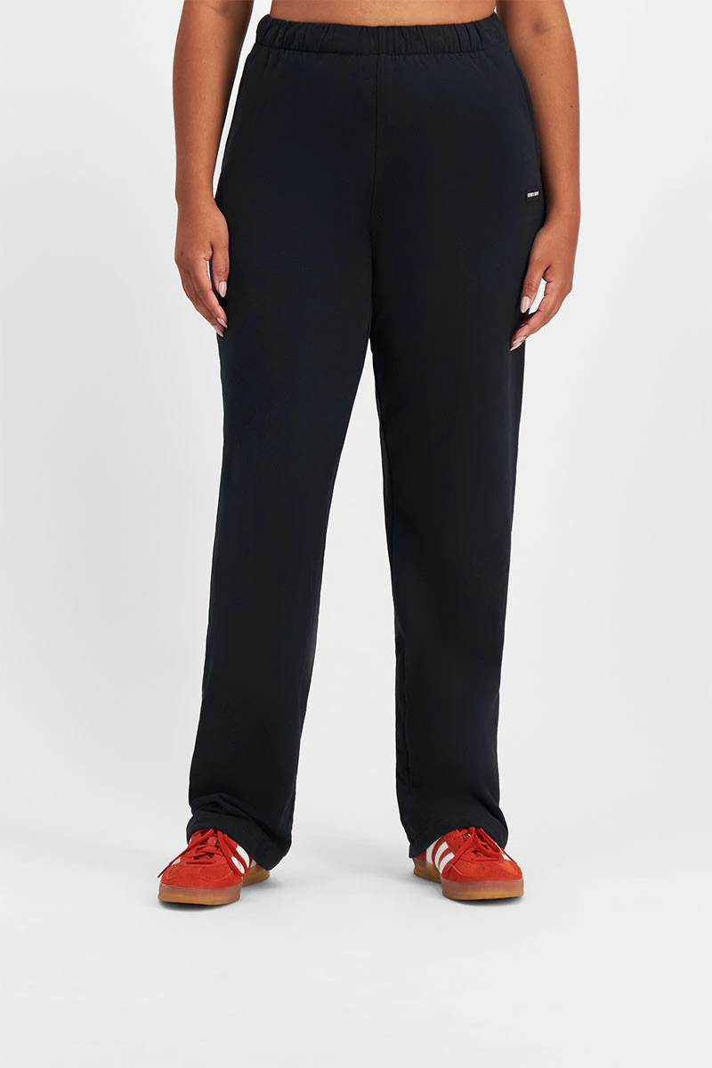 Move Straight Leg Trackie