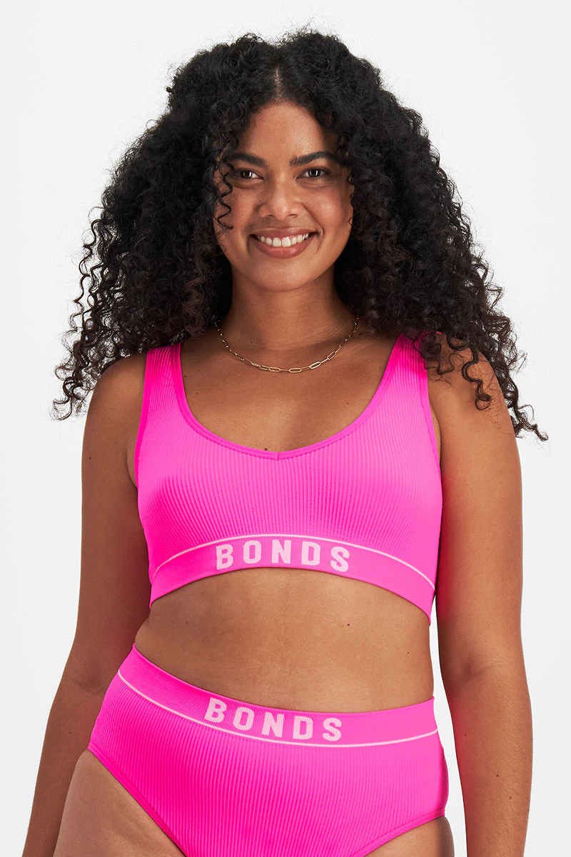 Retro Rib™ Seamless Deep V Crop