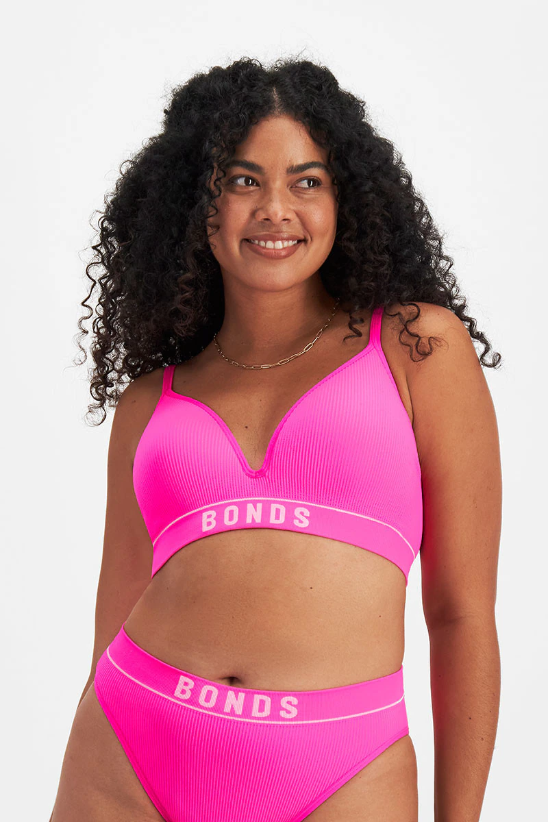 Retro Rib™ Seamless Wirefree Tee Bra
