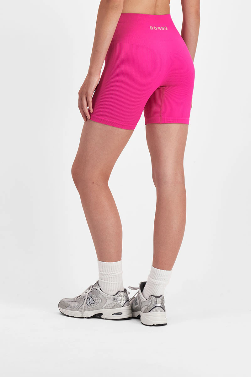 Move Rib Seamless Midi Short