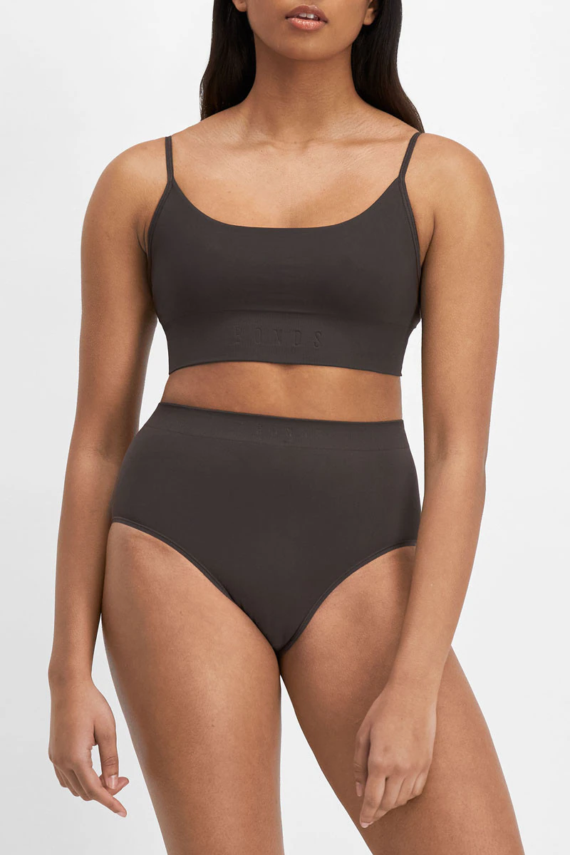Bases Seamless Full Brief