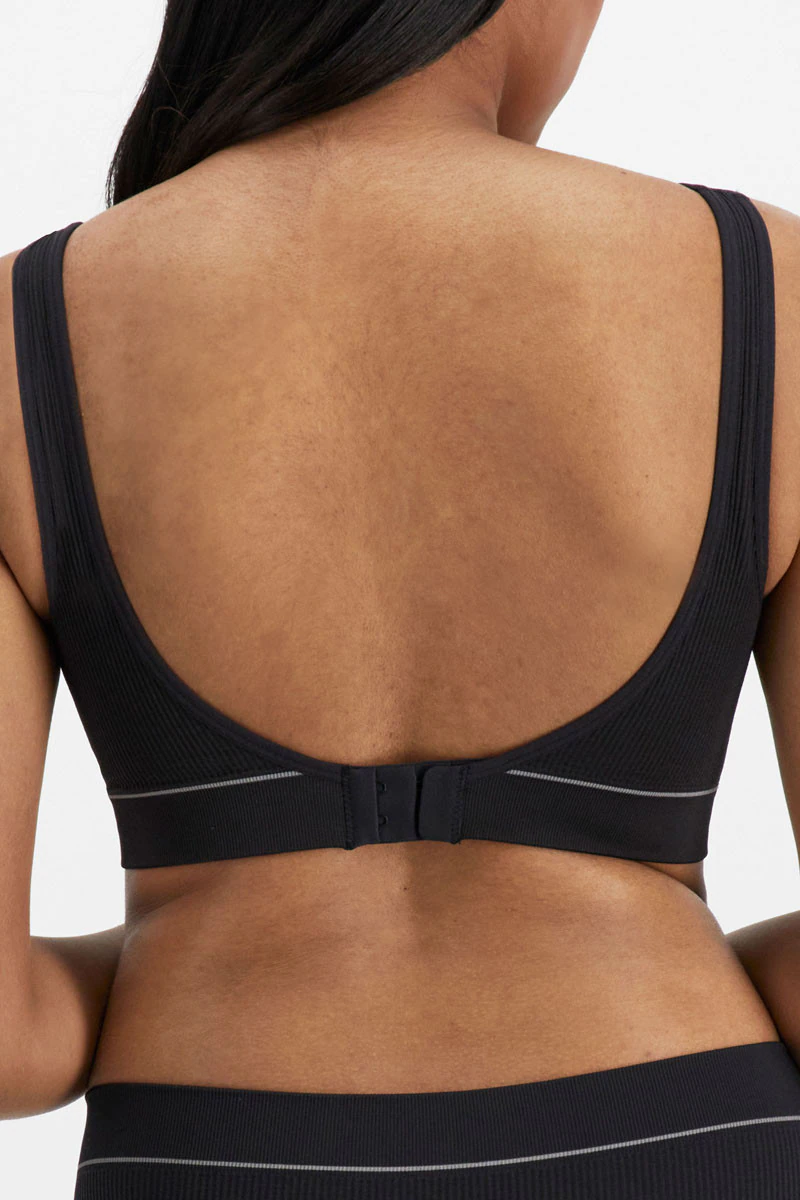 Retro Rib™ Seamless Deep V Crop