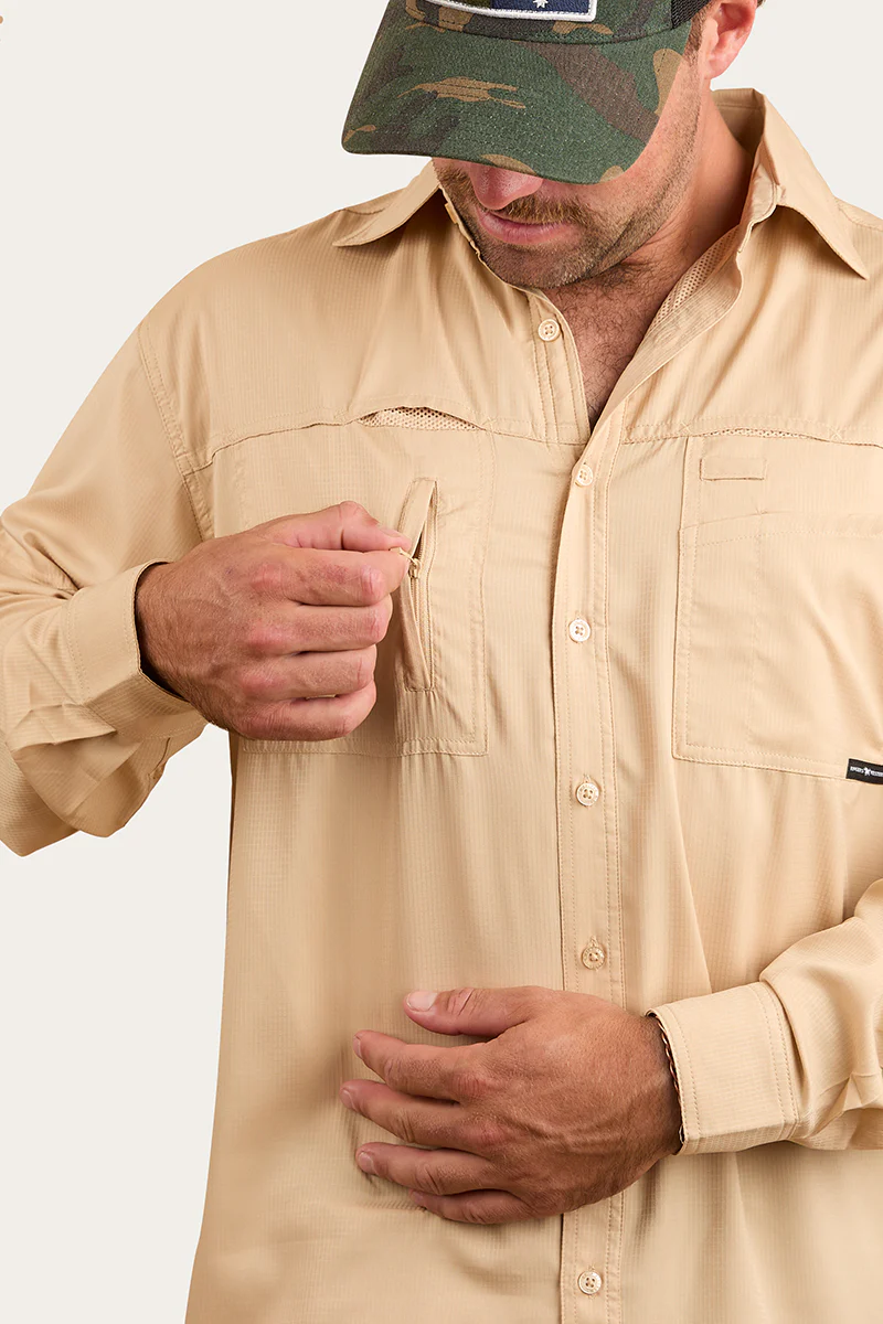 Bennetts Unisex Fishing Shirt - Dark Sand