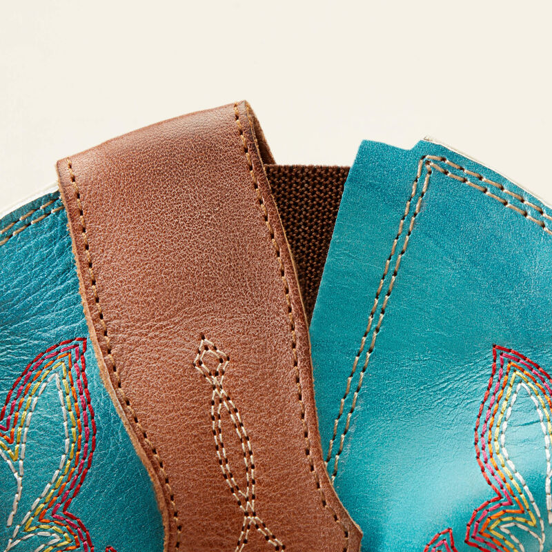 Round Up Wide Square Toe StretchFit Western Boot