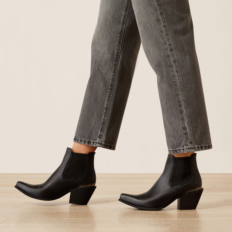 Ultra High Rise Jazmine Tomboy Relaxed Straight Leg Jeans