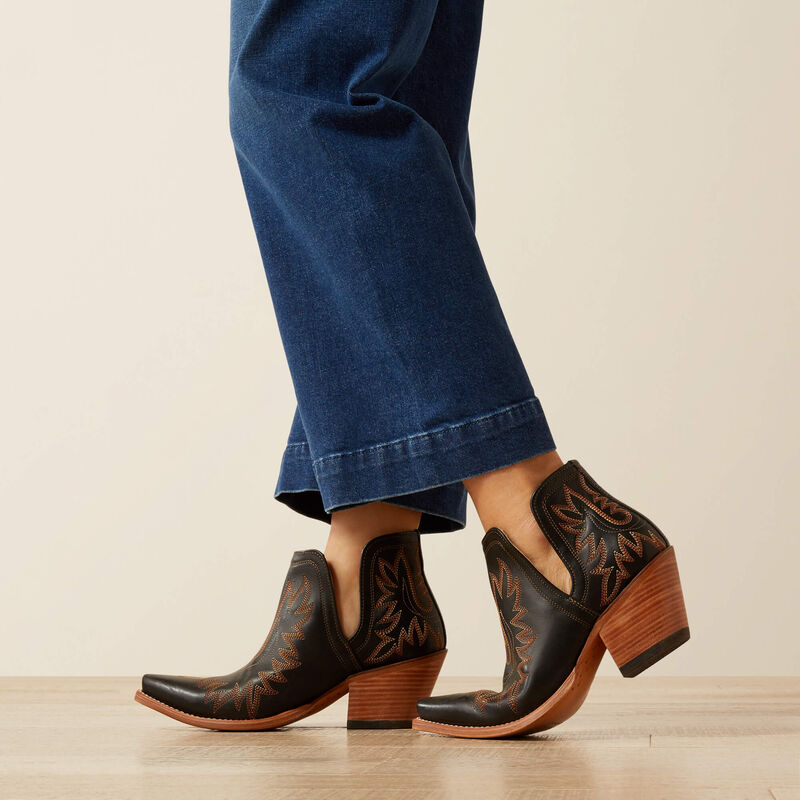 Ultra High Rise Comfort Wide Leg Crop Jeans