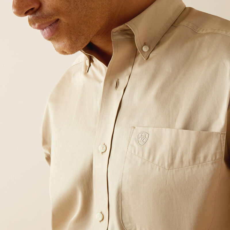 Lightweight Solid Twill Classic Fit Shirt