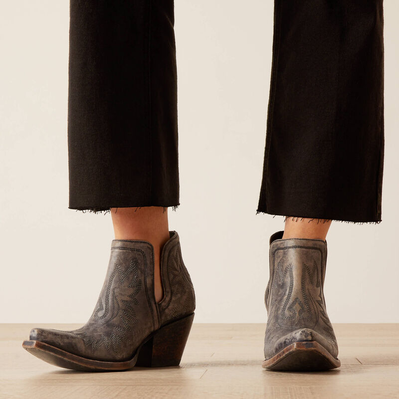 High Rise Jazmine Kick Flare Jean