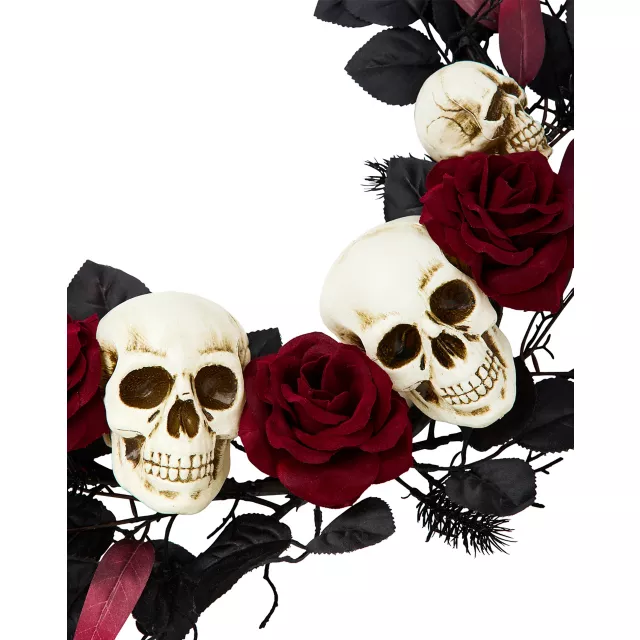 Gothic Noir Skull Wreath