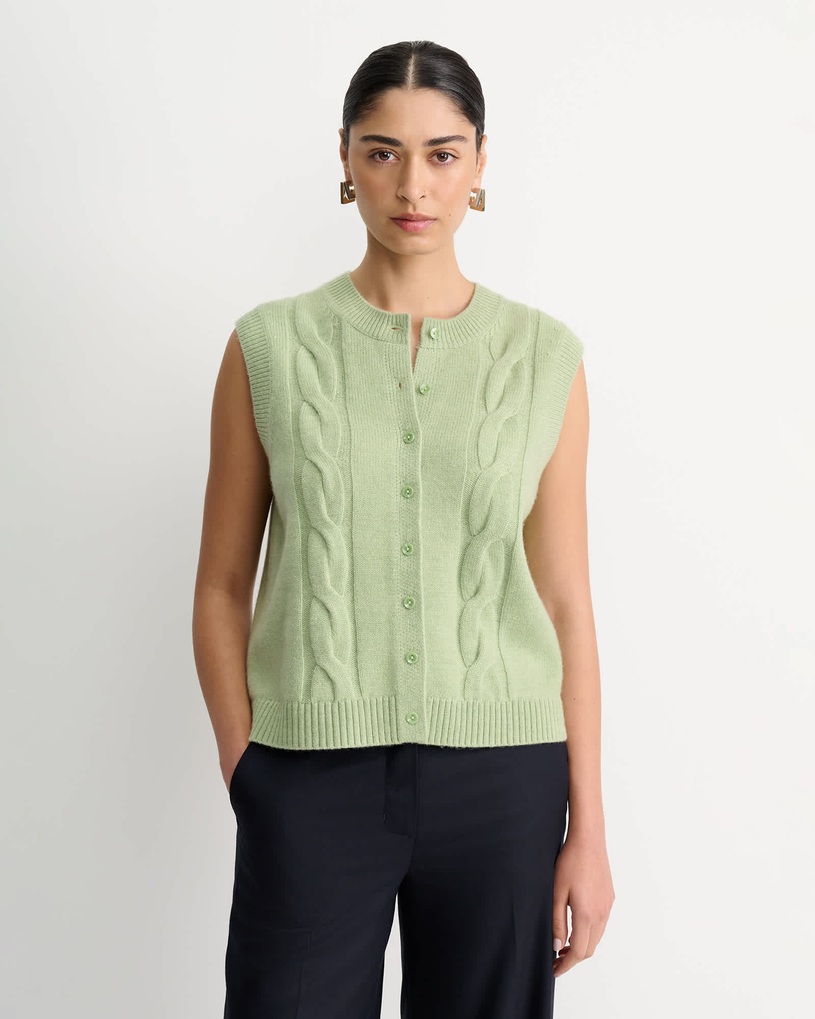 Pearl Chunky Cable Vest