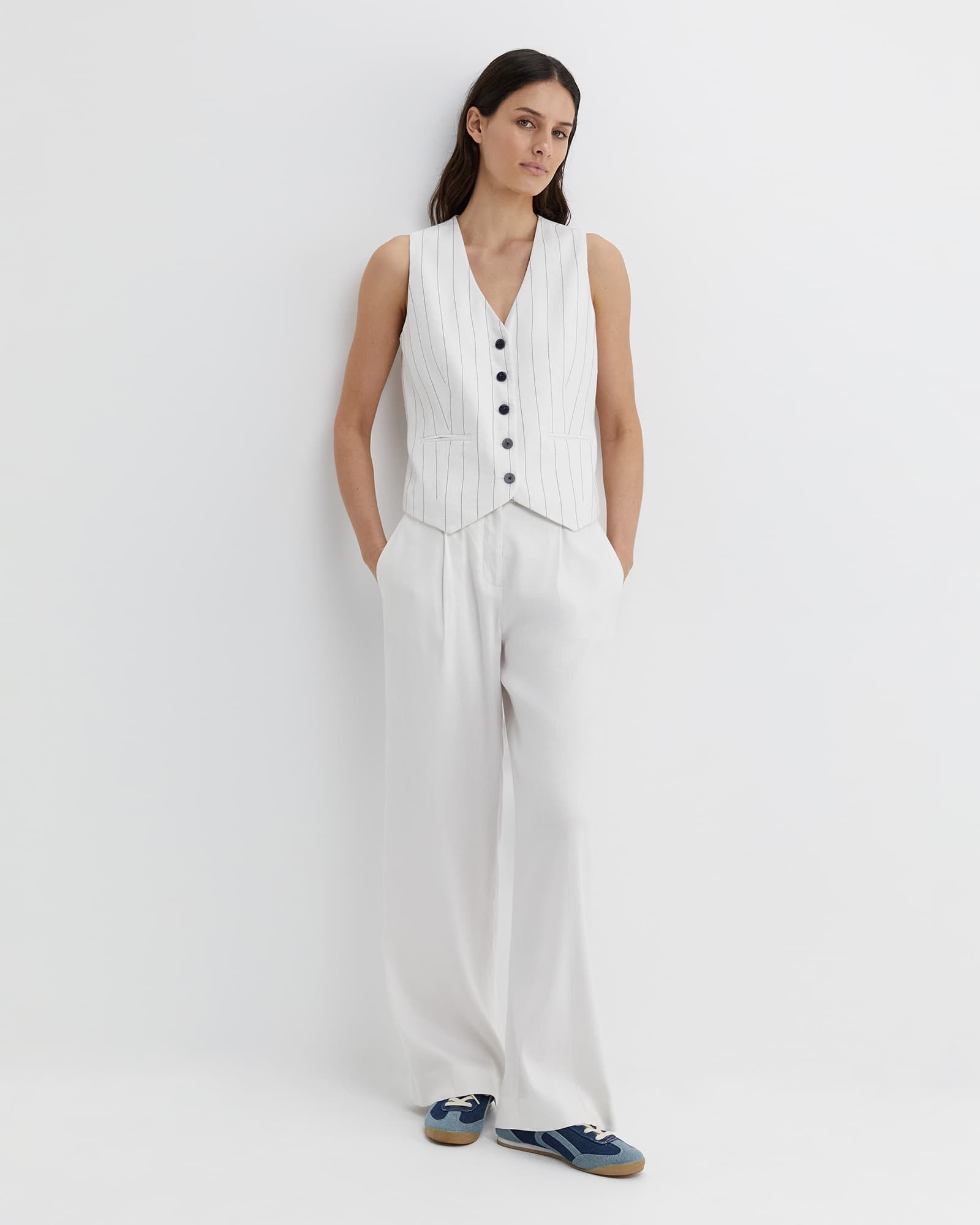 Brianne Wide Leg Pleat Pant