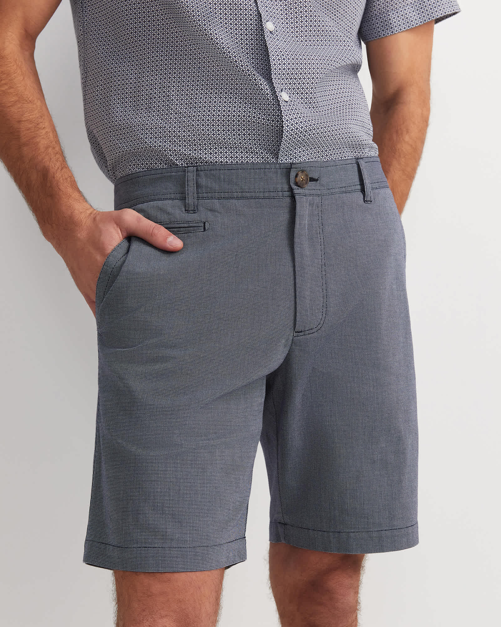Trey Classic Short
