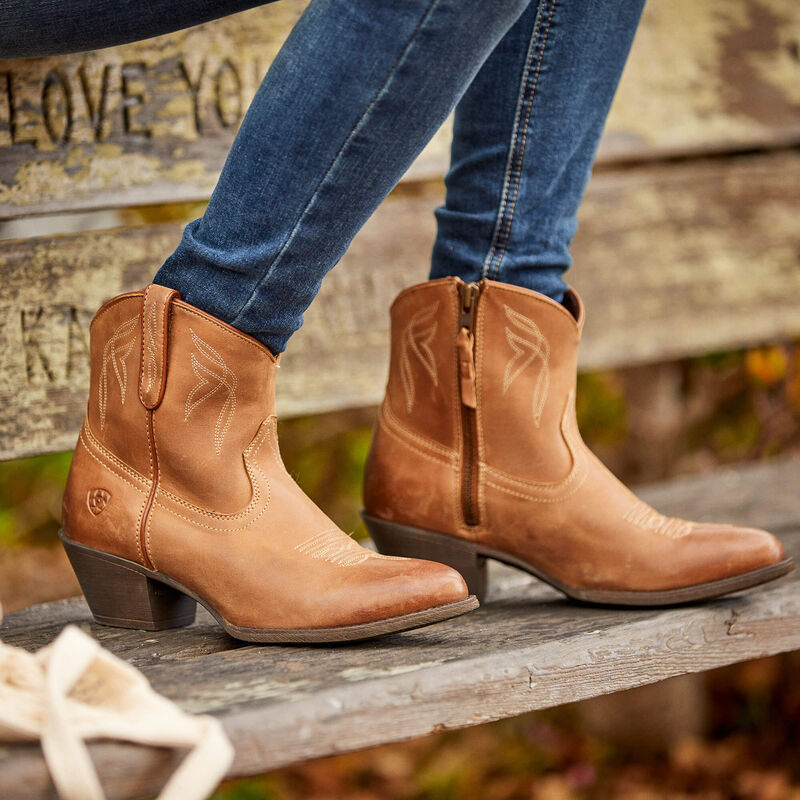 Darlin Western Boot
