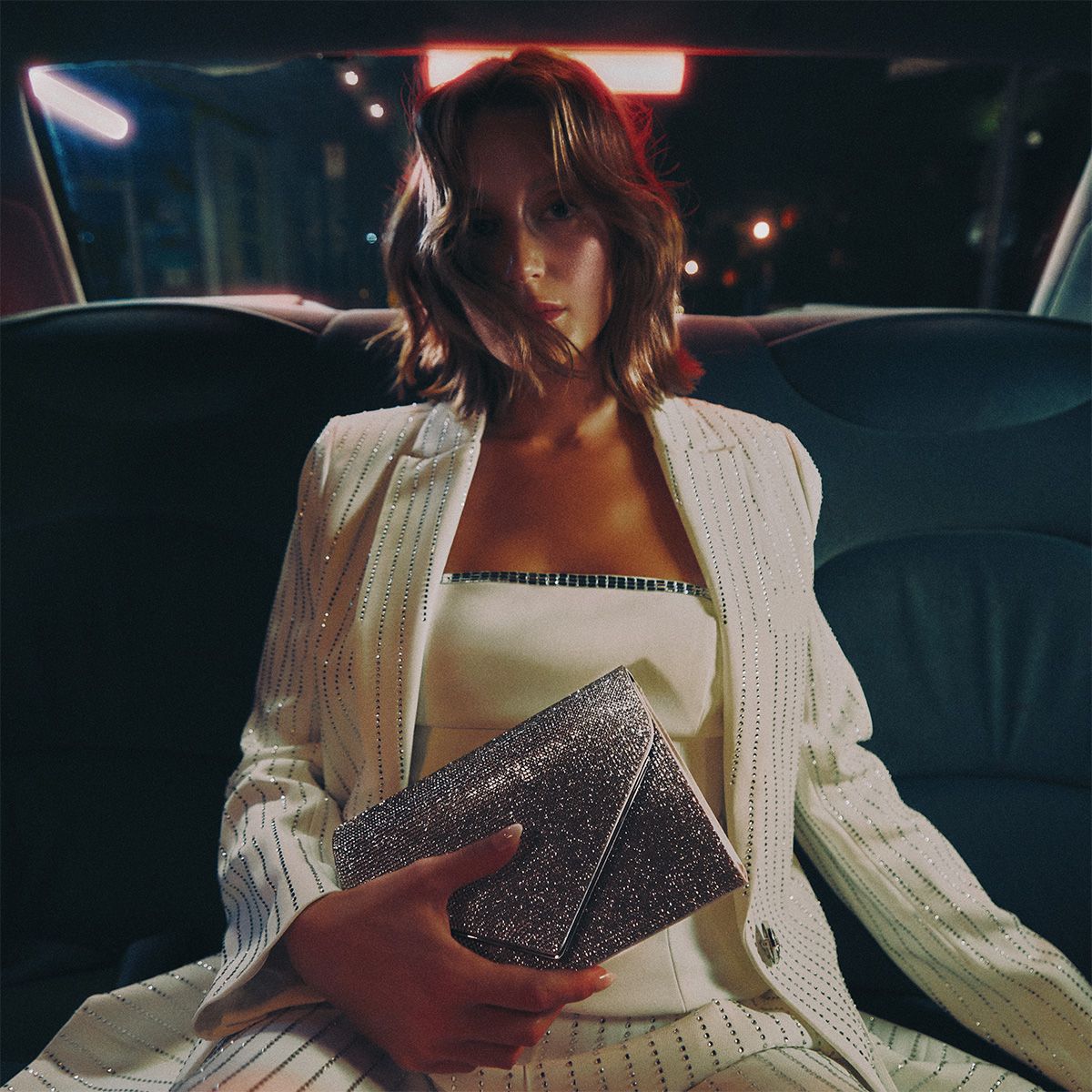 Qweenbee Silver Women's Clutches