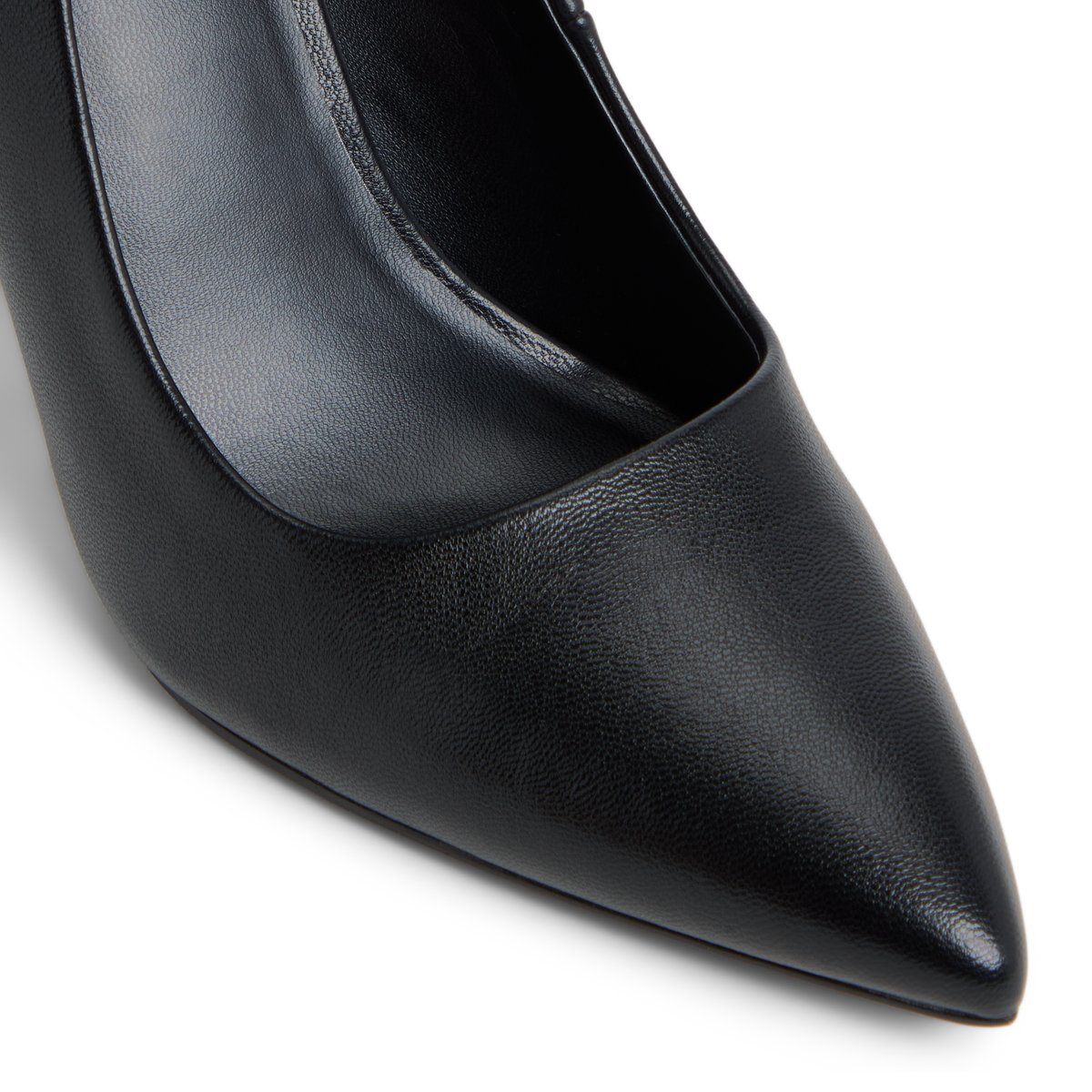 Leeona Black Synthetic Smooth Women's Pumps