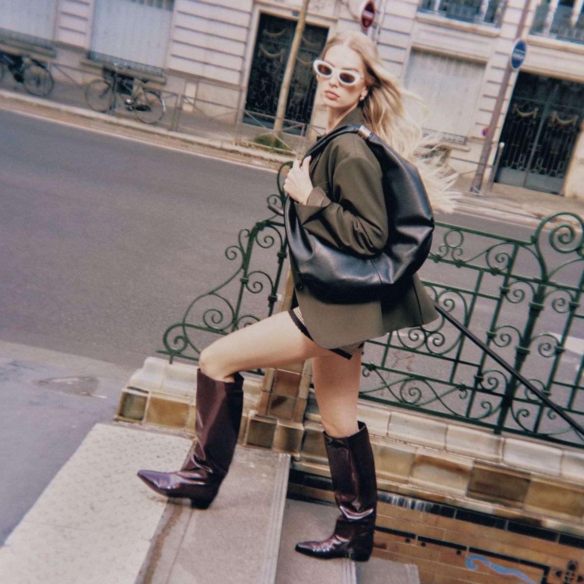 Cardii Black Women's Coffee Runs