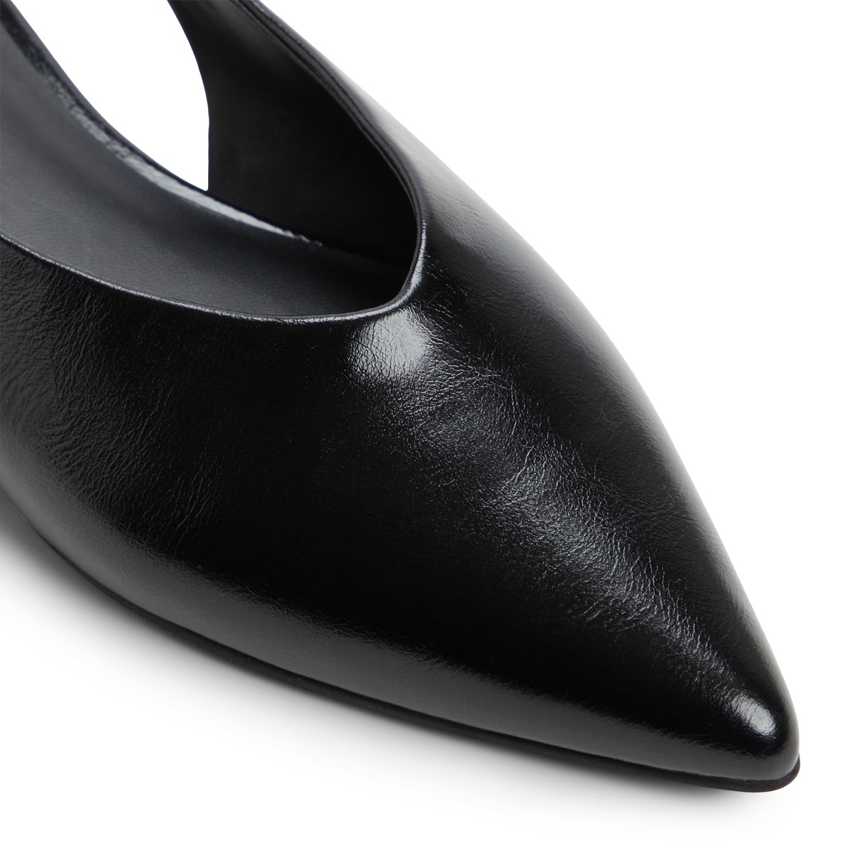 Astride Other Black Women's Ballerinas