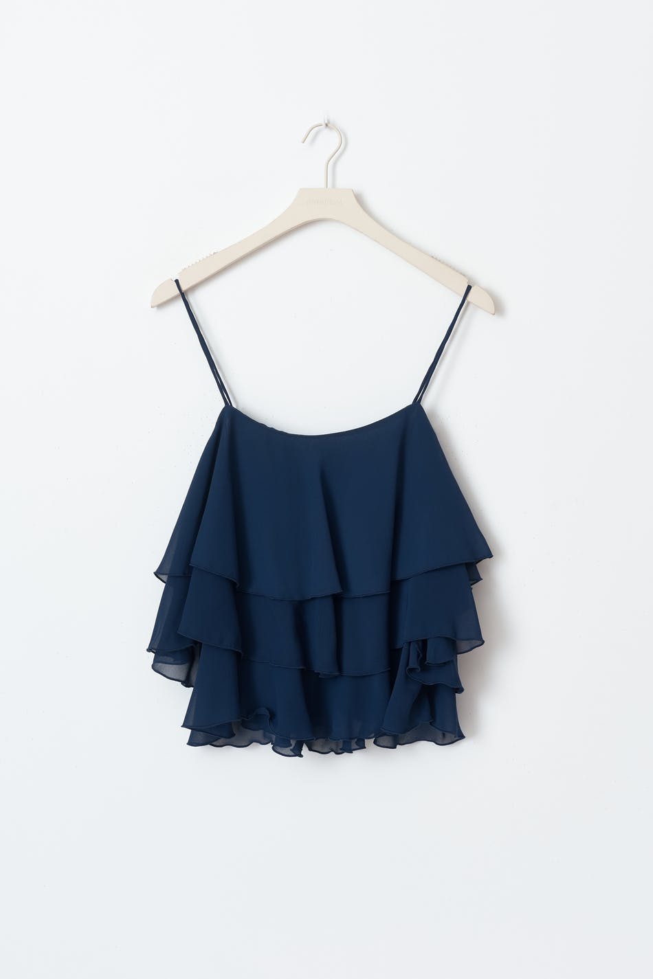 Frill Layered Singlet