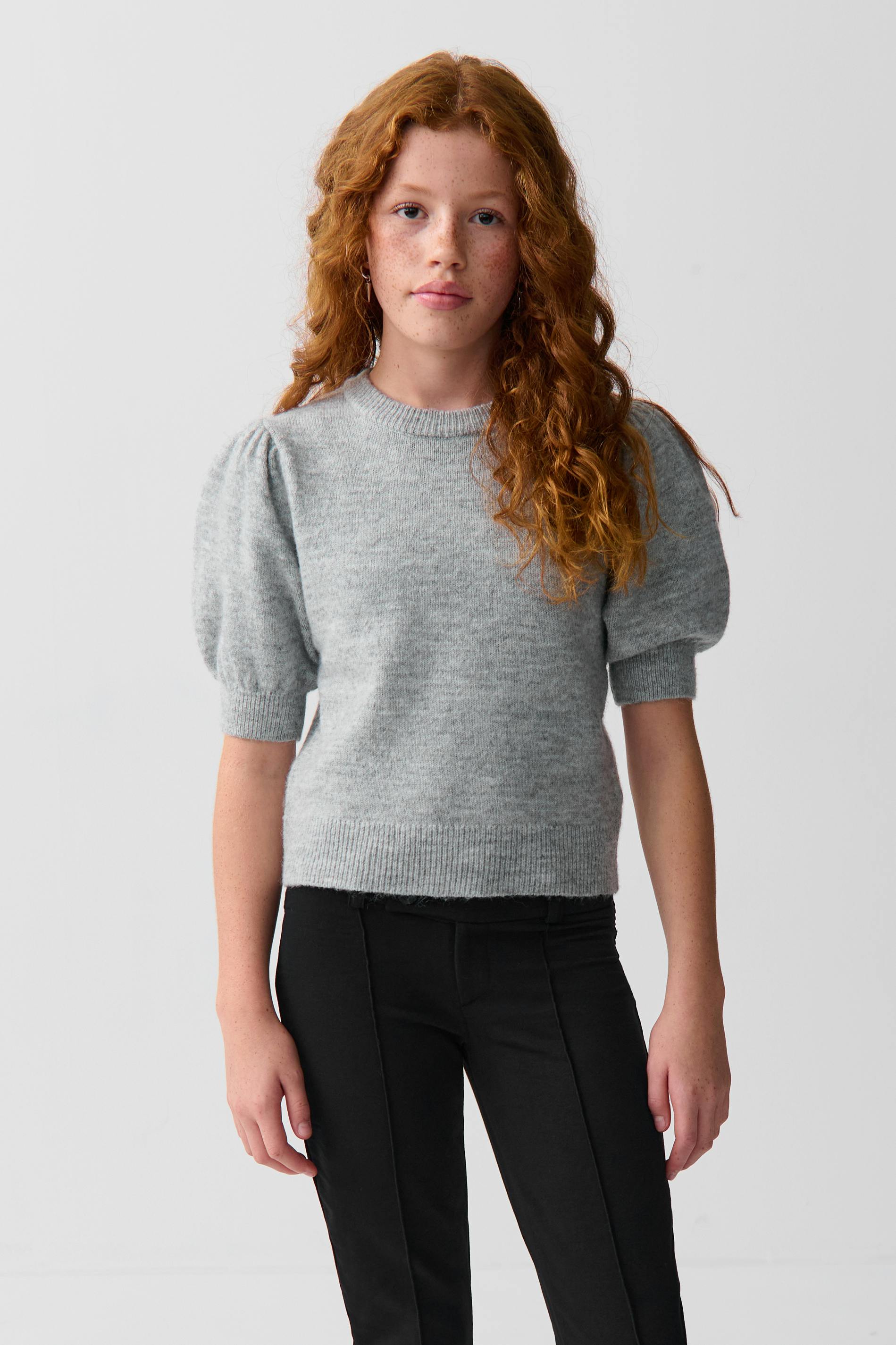 Y Kn Cropped Sleeve Top