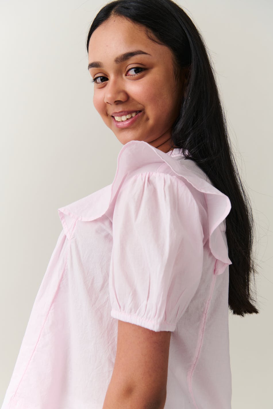 Y Puffsleeve Lace Top