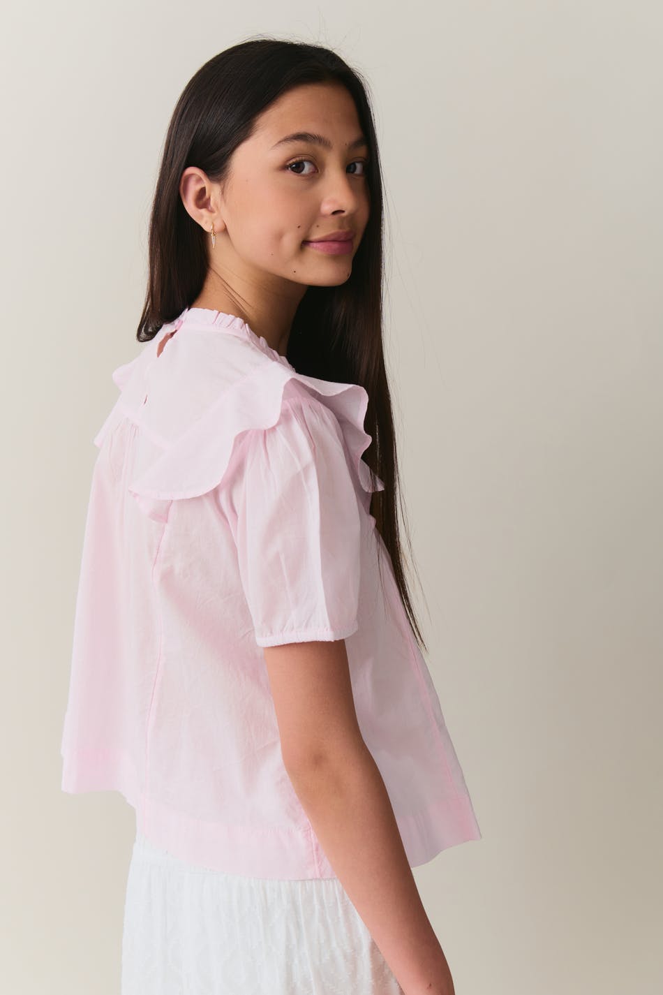 Y Puffsleeve Lace Top