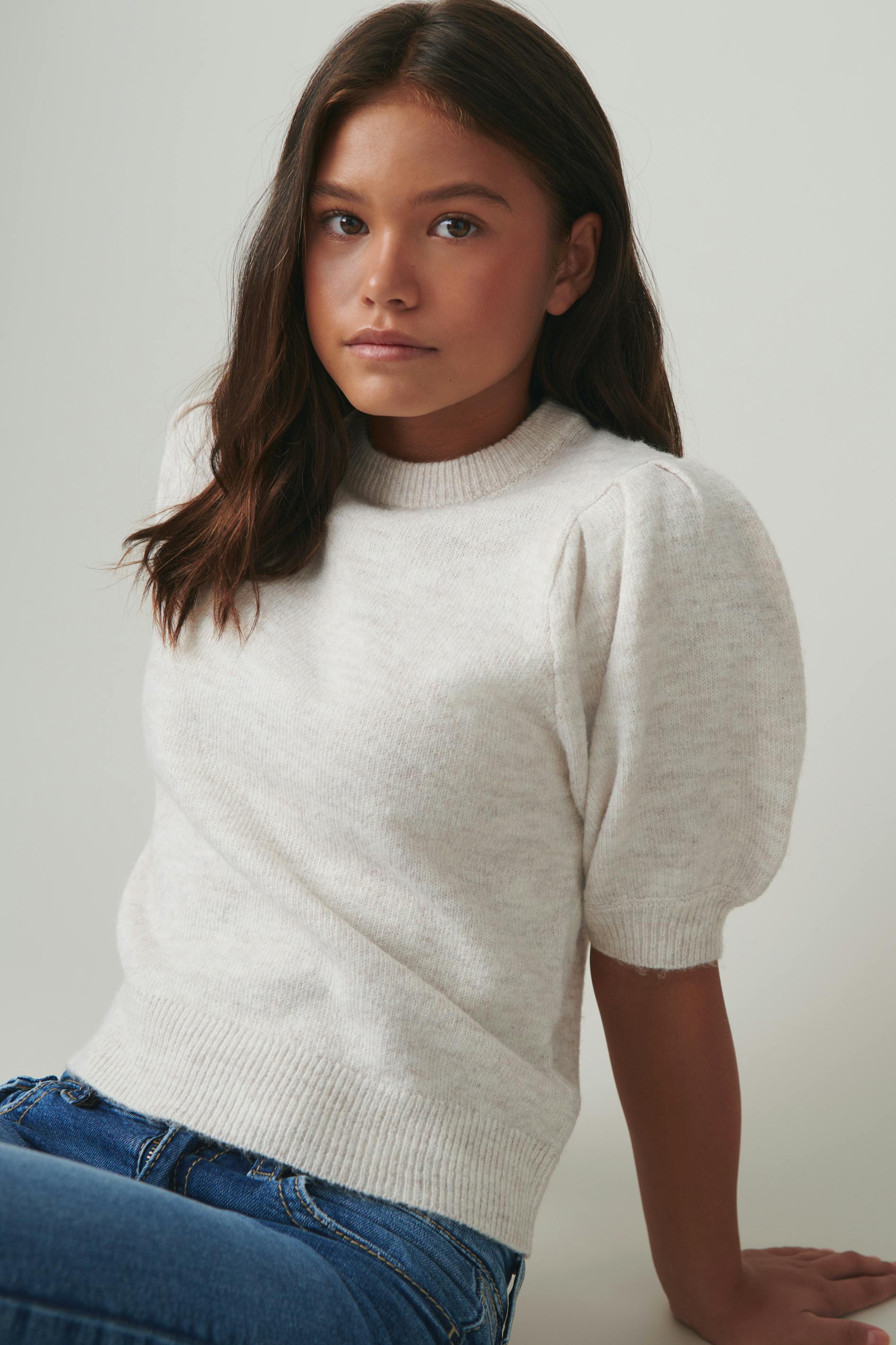 Y Kn Cropped Sleeve Top