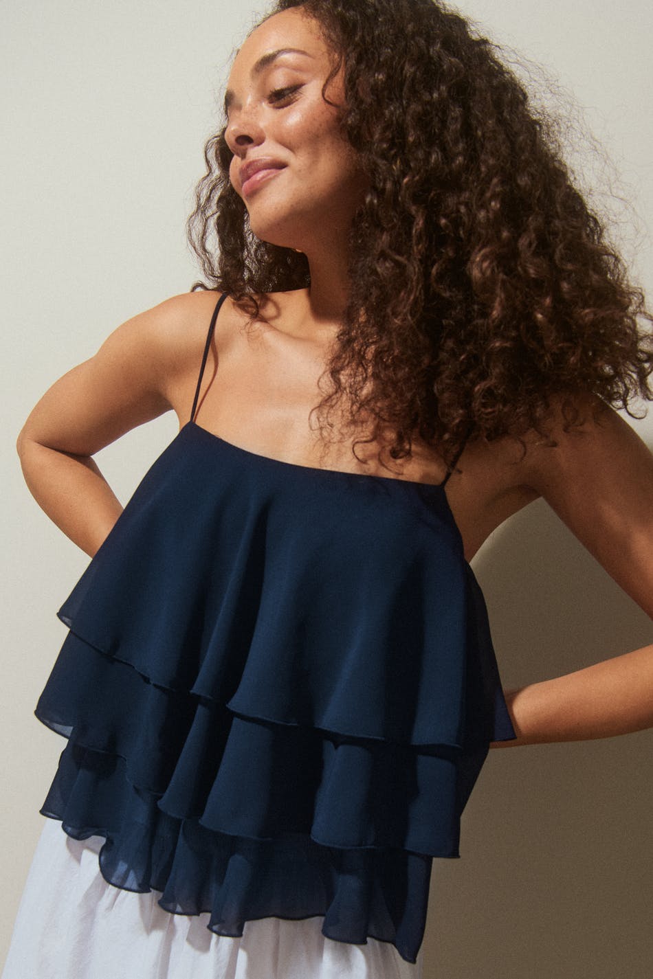 Frill Layered Singlet
