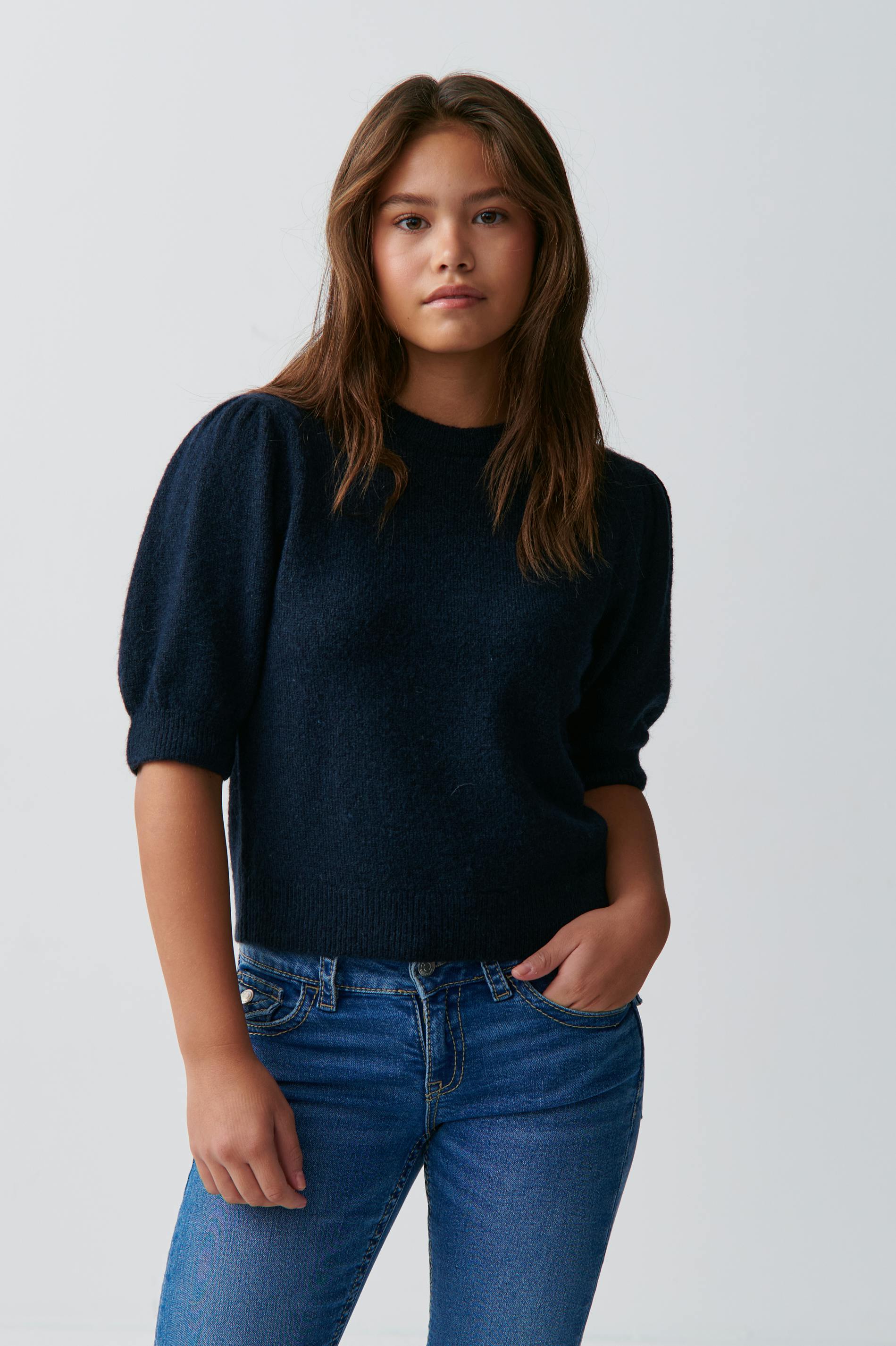 Y Kn Cropped Sleeve Top