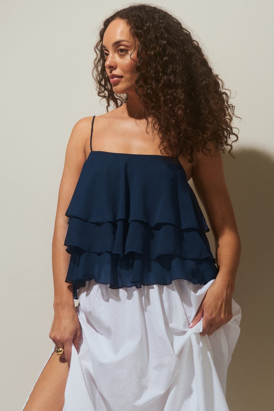 Frill Layered Singlet