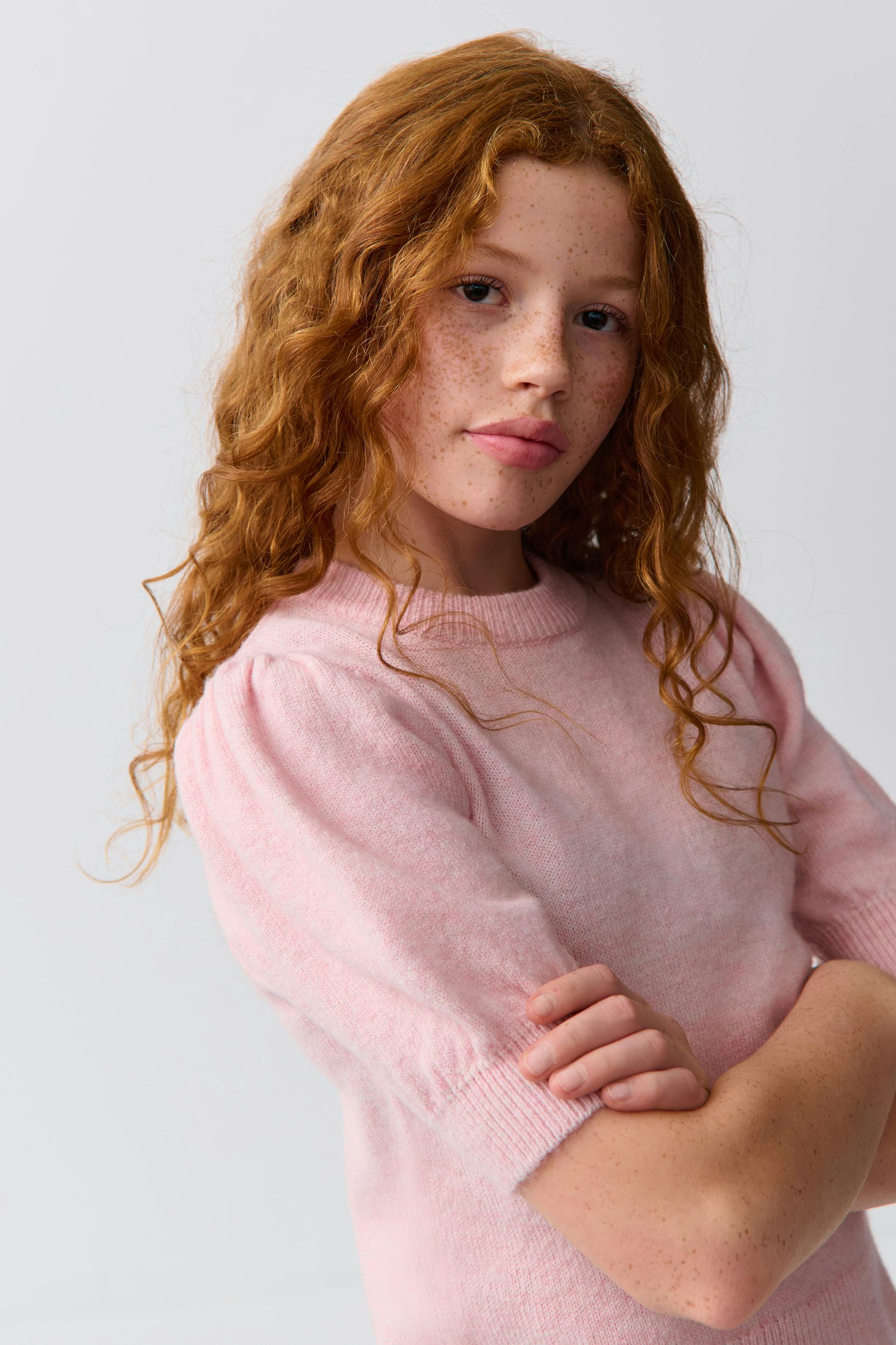 Y Kn Cropped Sleeve Top