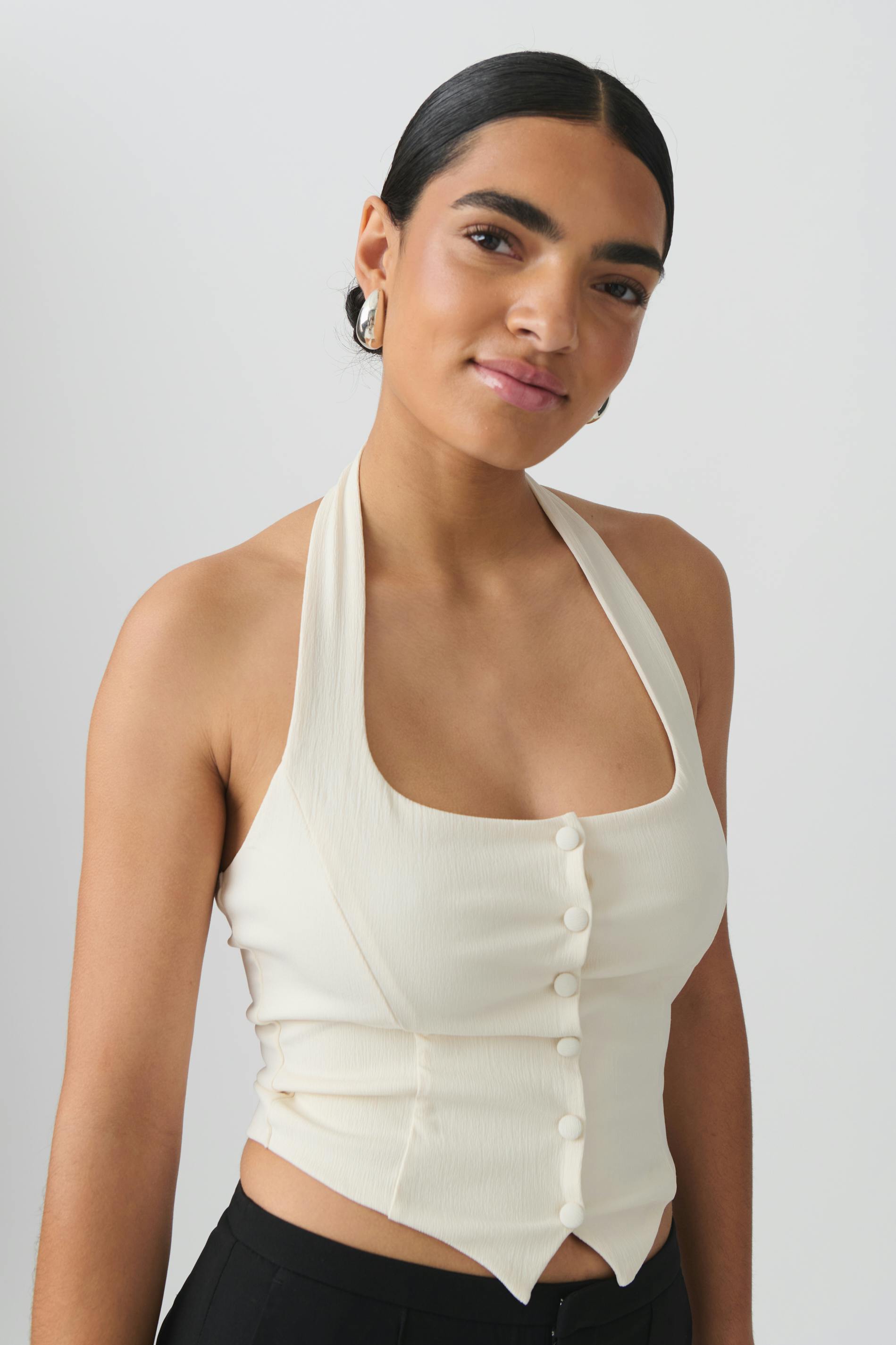 Halterneck Vest