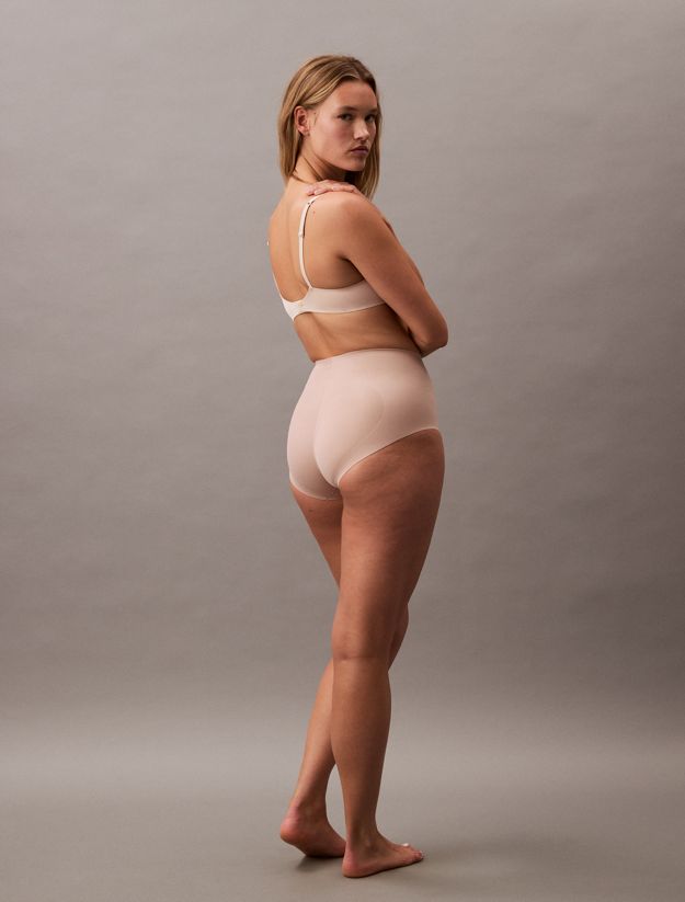 High Waisted Shapewear Briefs - Stay Put Stretch