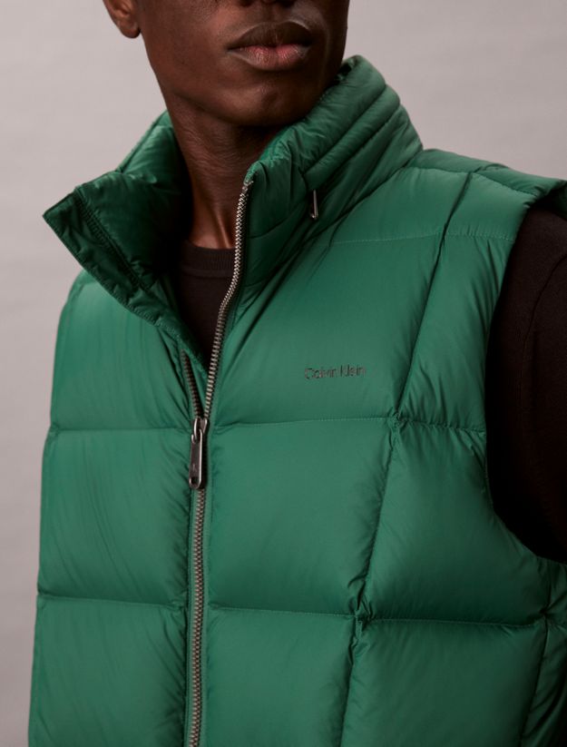 Nylon Quilted Puffer Vest