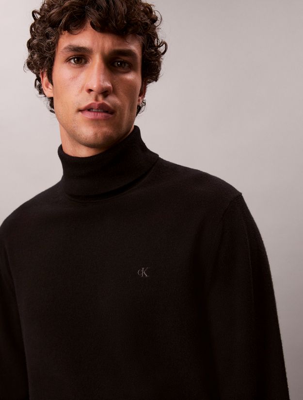 Merino Wool Turtle Neck Jumper