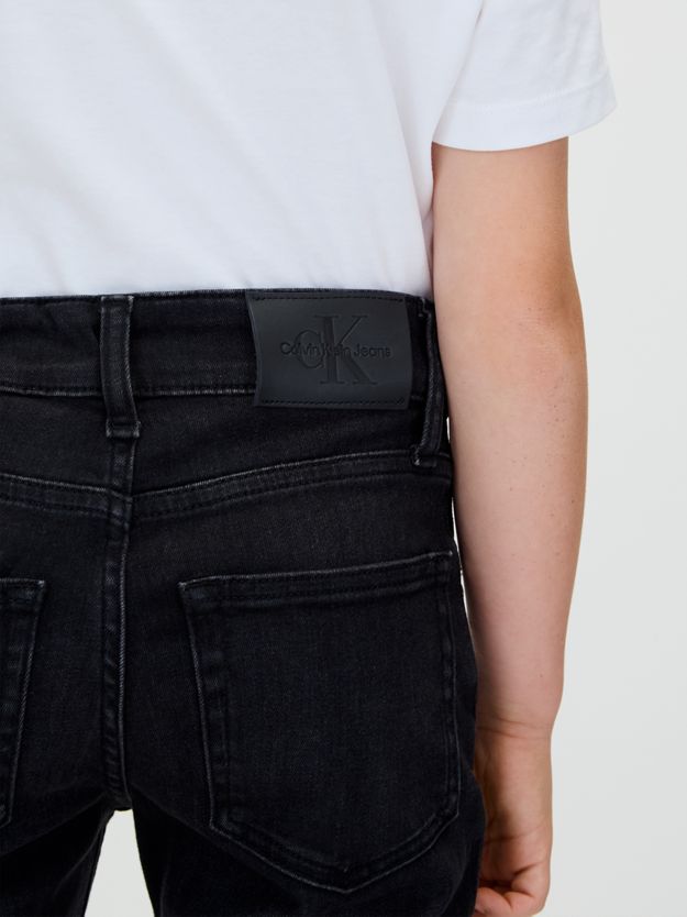 Mid Rise Straight Jeans