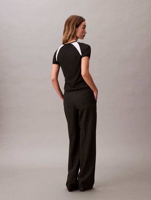 Contrast Logo Graphic Slim T-Shirt