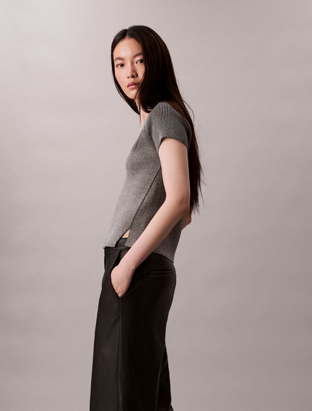 Tech Knit Ribbed Classic T-Shirt