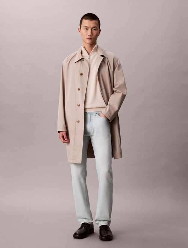 Standard Straight Jeans