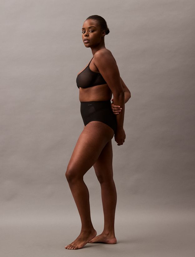 Sculpted Shapewear Briefs - Stay Put Mesh