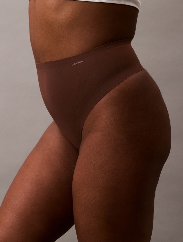 Sculpted Shapewear Thong - Stay Put Mesh