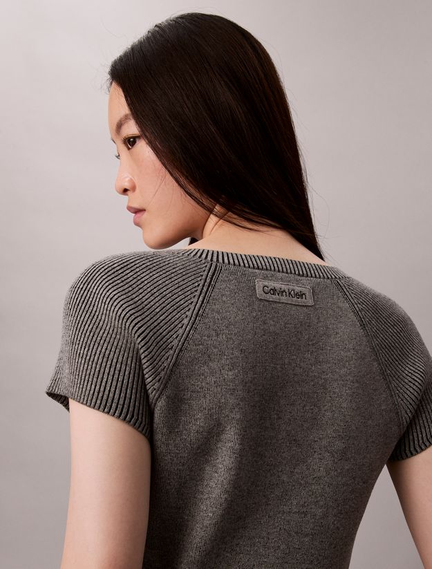 Tech Knit Ribbed Classic T-Shirt